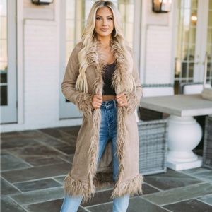 Beautiful faux fur trim jacket! NWT. Tan. Size M.